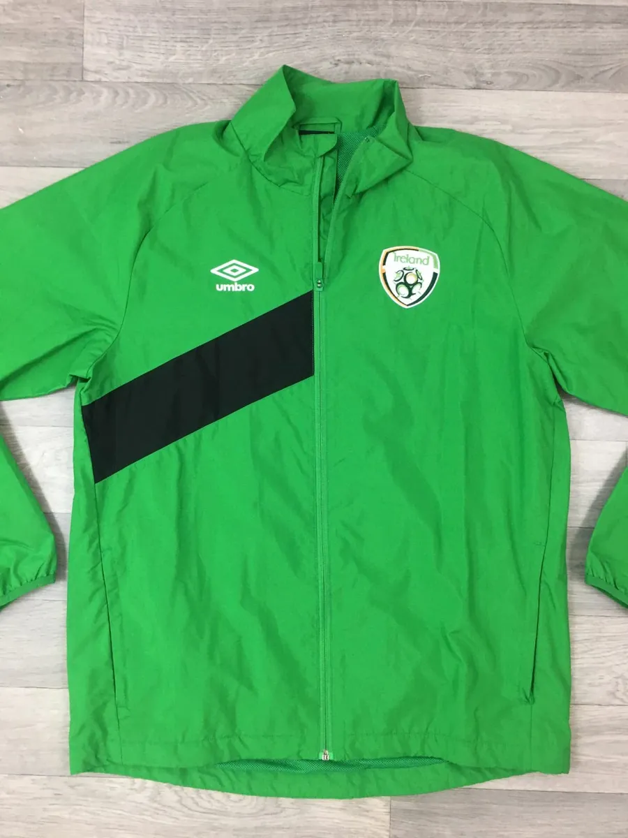 Umbro Ireland Track Jacket Mens Large - Image 2