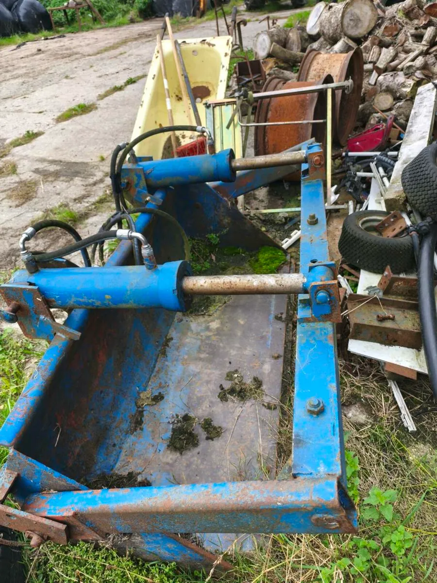 Farm machinery - Image 2