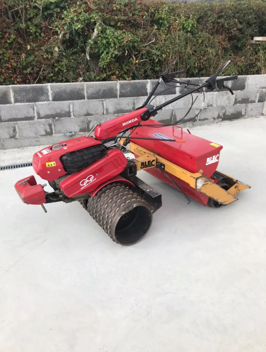 Lawn seeder - blec - Image 1