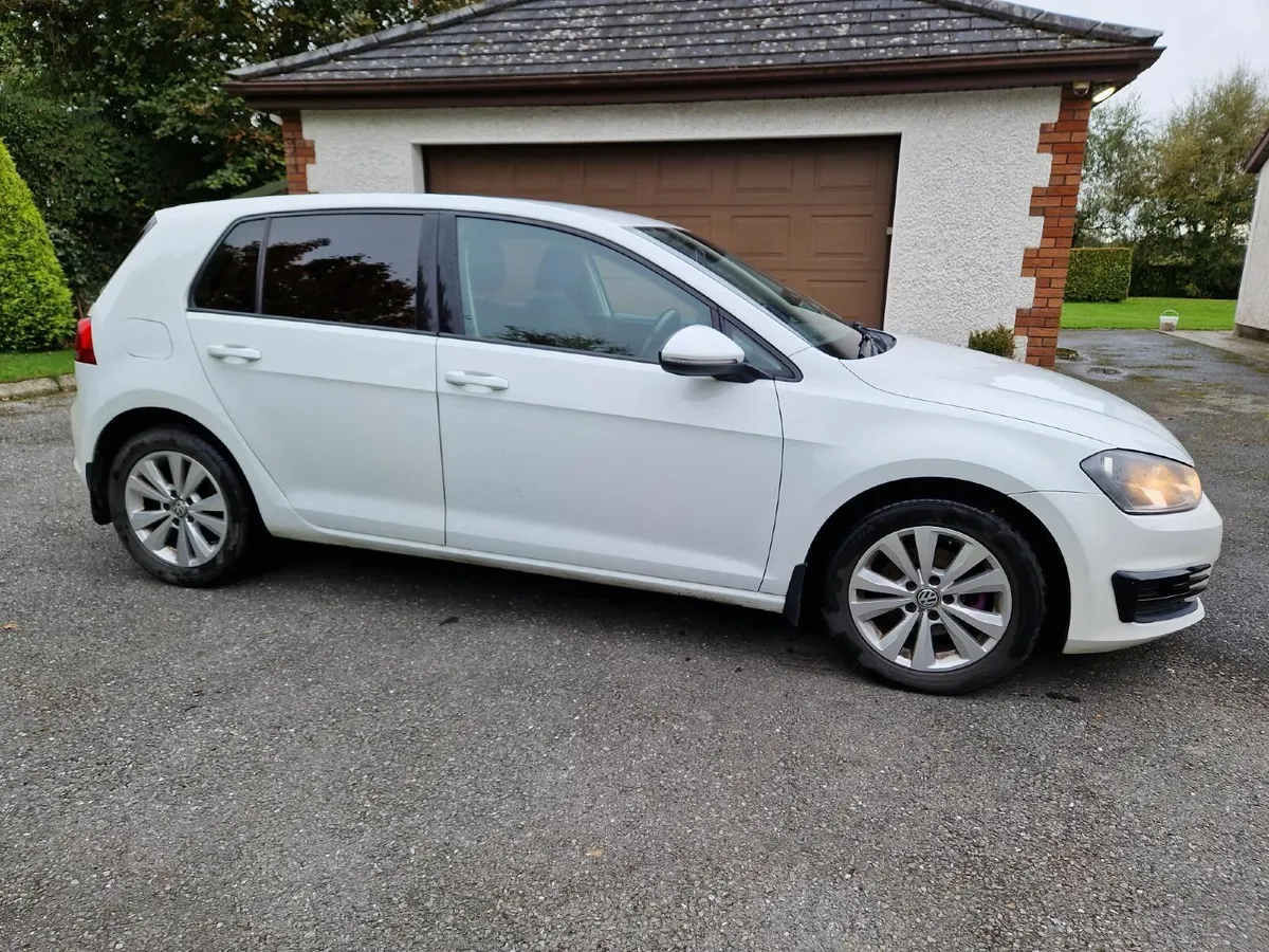Volkswagen Golf 2013 - Image 1