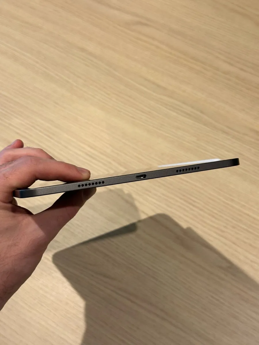 iPad Pro 11” with Apple Pencil - Image 4