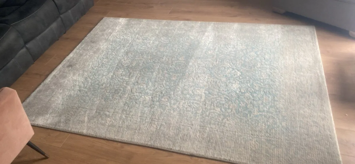 Rug - Image 1