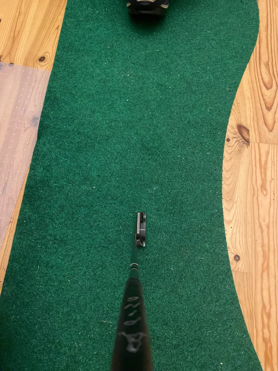Taylormade golf putter 34” - Image 2