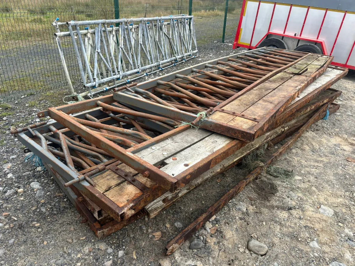 Miscellaneous Farm Items Auction Saturday - Image 4