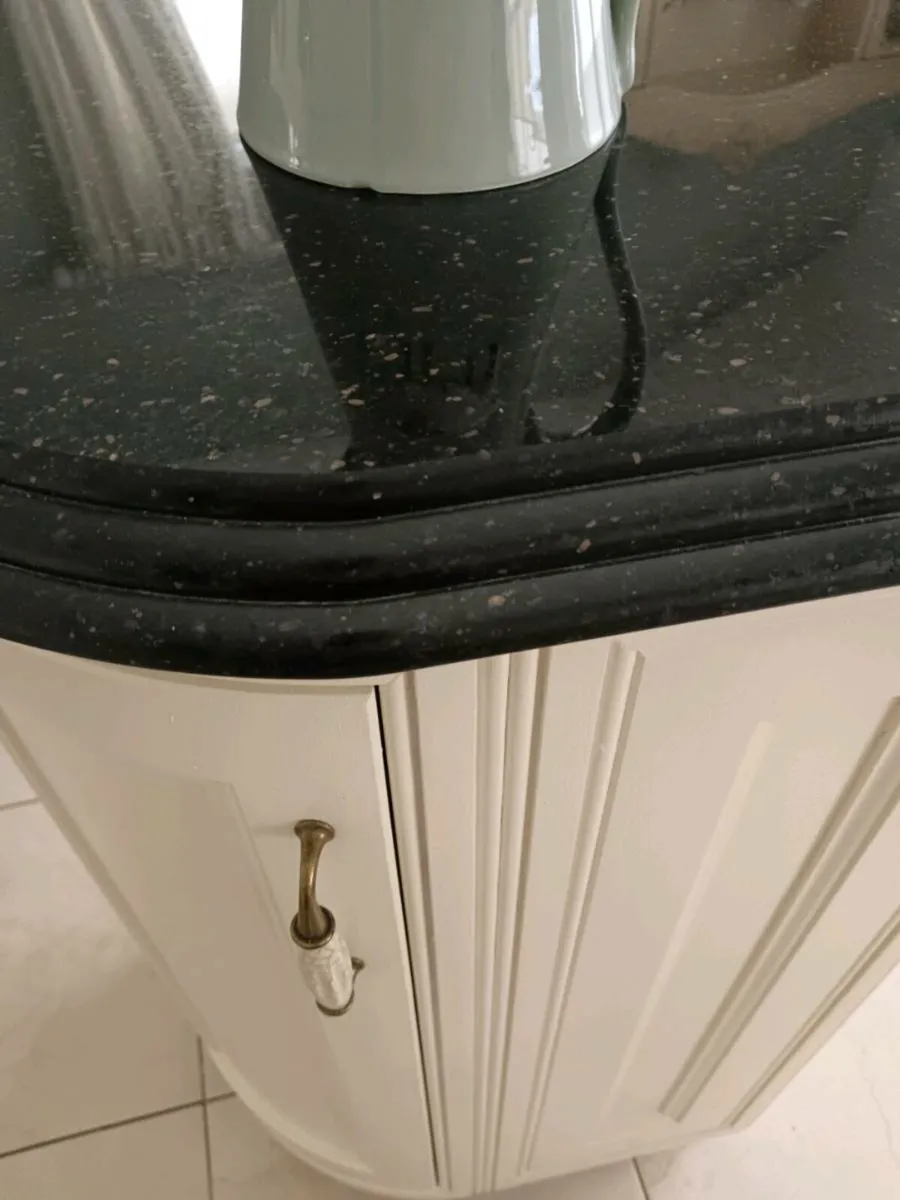 Coffee dock - Image 1