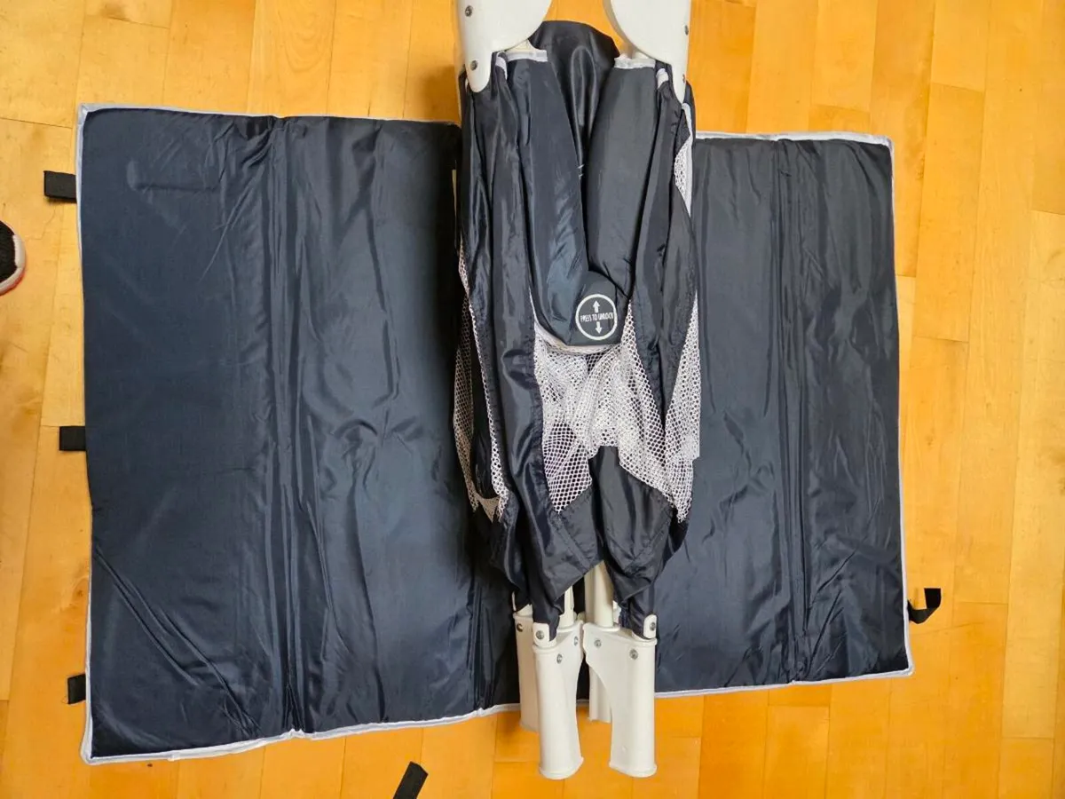 Babanu travel cot - Image 3