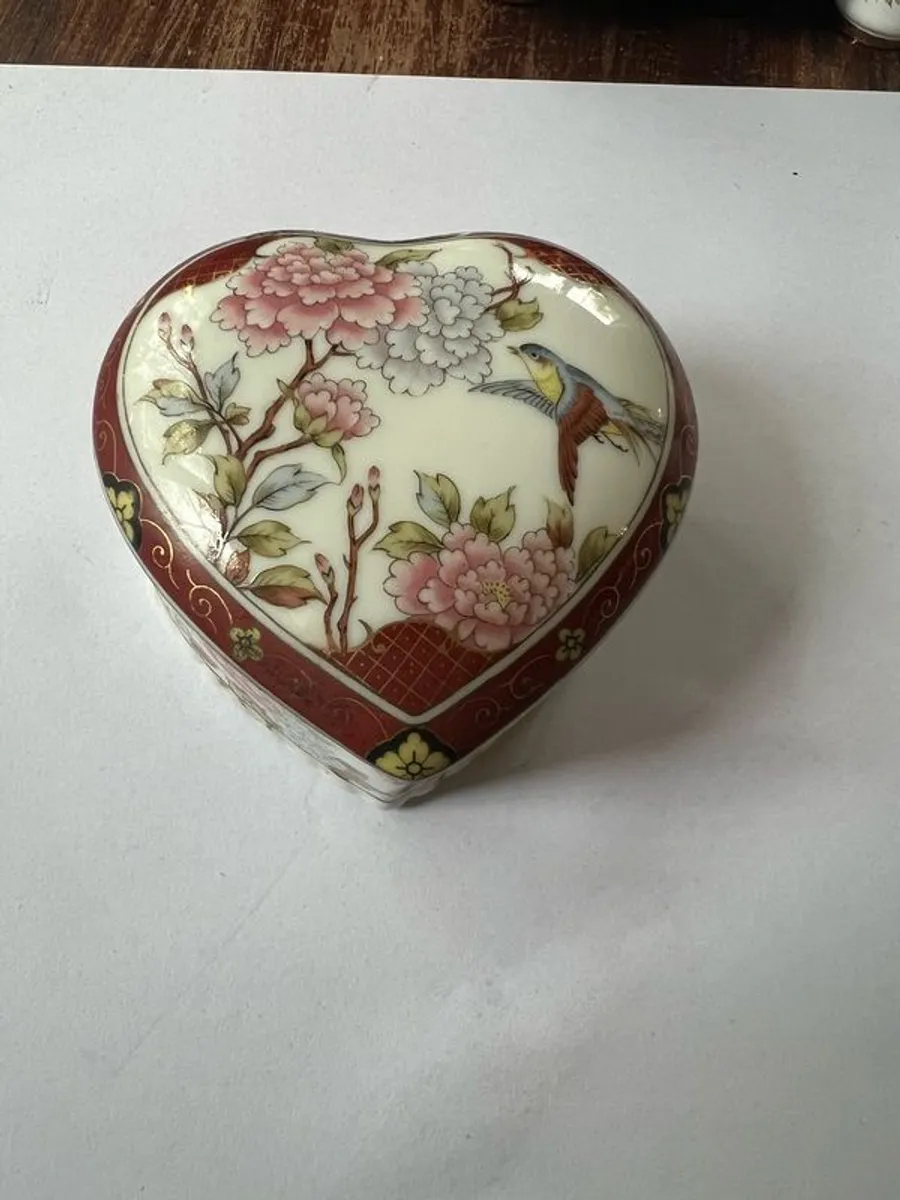 Imari trinket box - Image 1