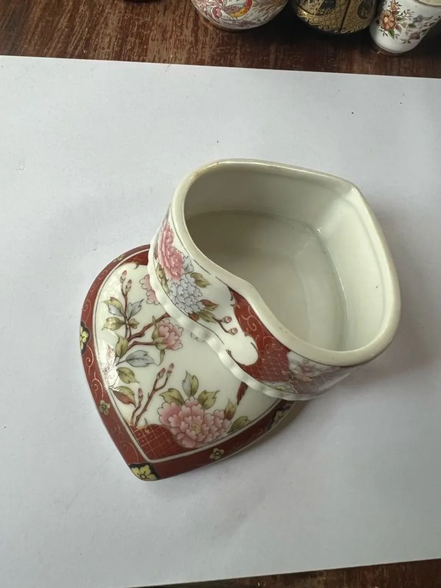 Imari trinket box - Image 3