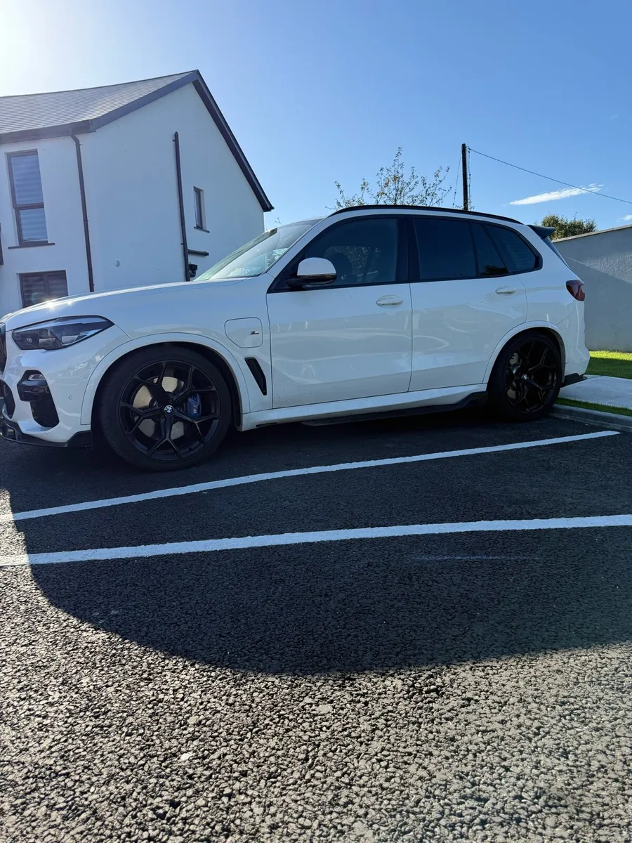 BMW X5 45e - Image 3