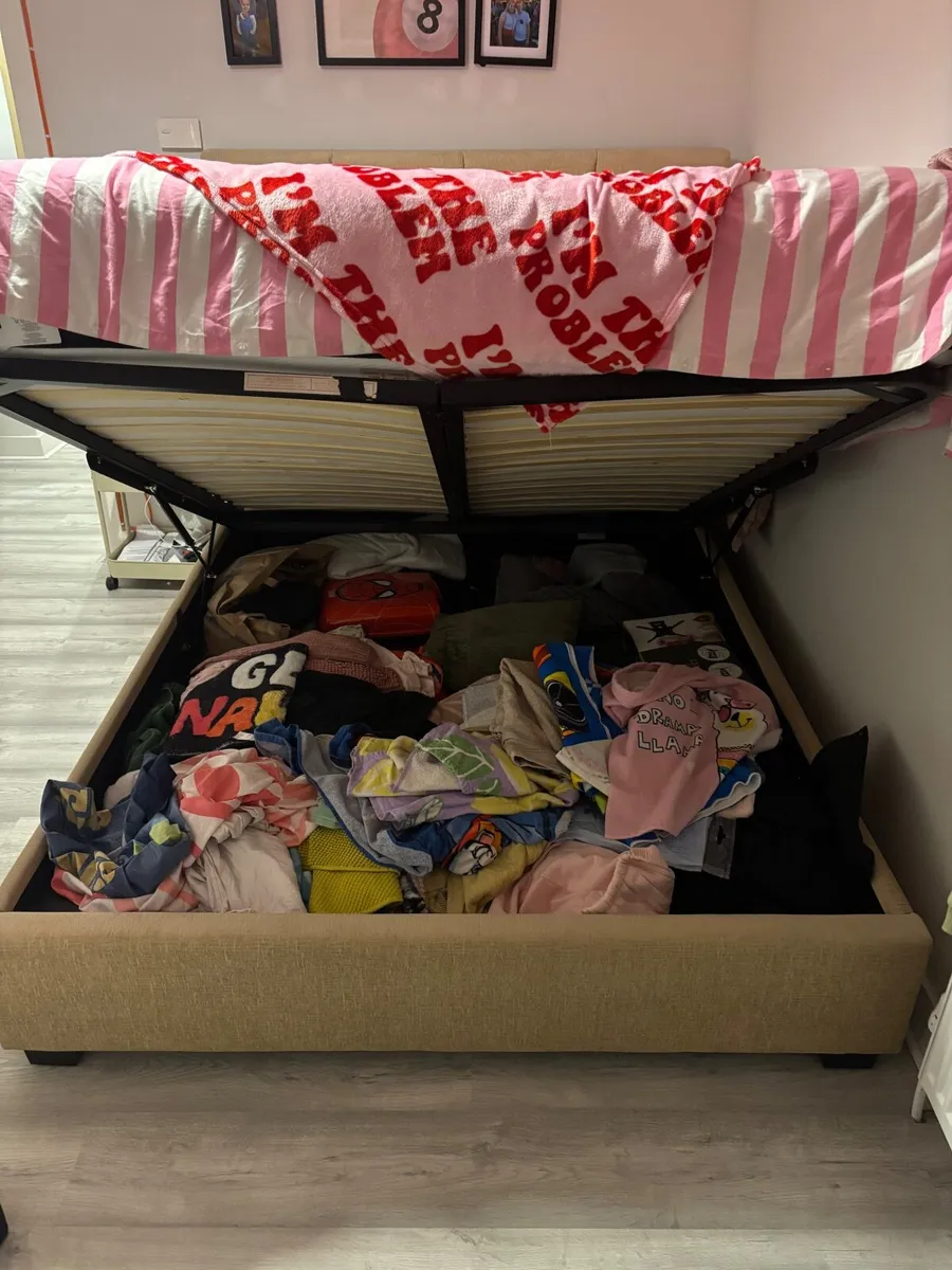 Bed - Image 3