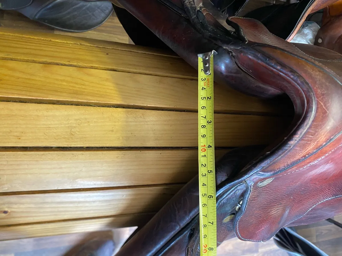 18” Chamberlain brown Leather jump saddle - Image 3
