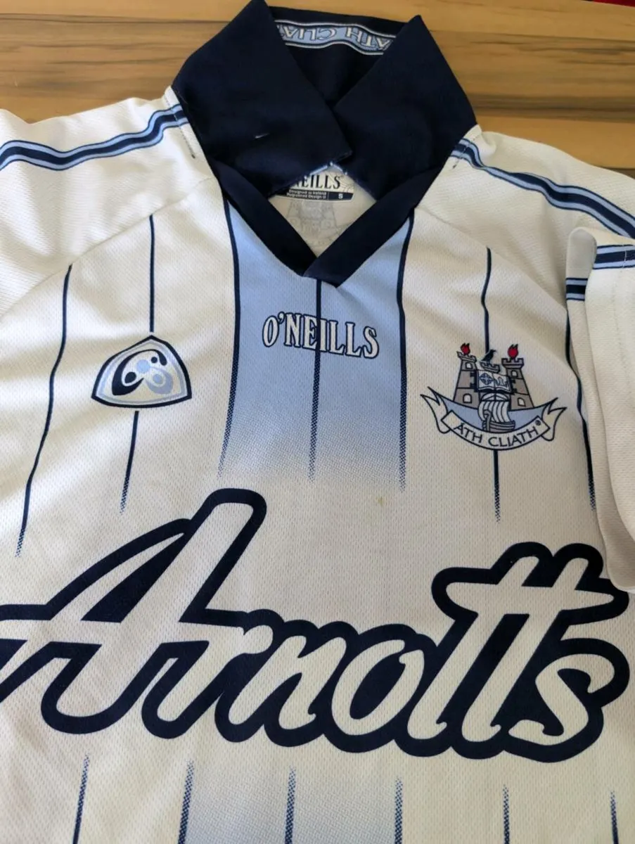 Rare 2004 Dublin gaa jersey adult small - Image 2