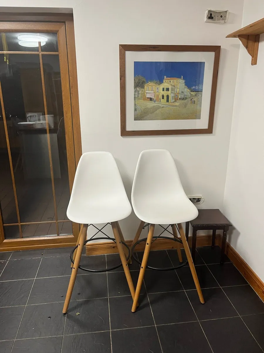 Bar chairs - Image 1