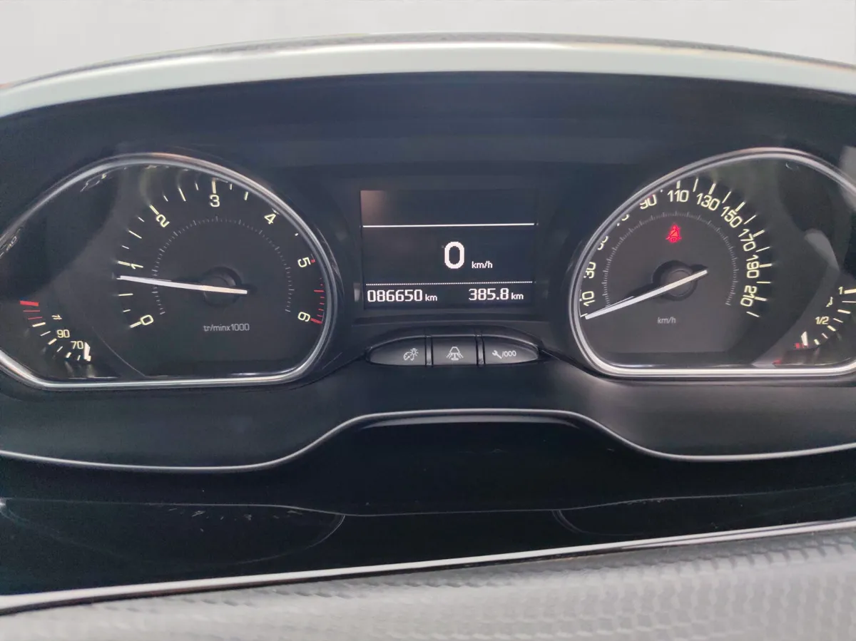 Peugeot 2008 Dsl 1.5hdi - Image 4