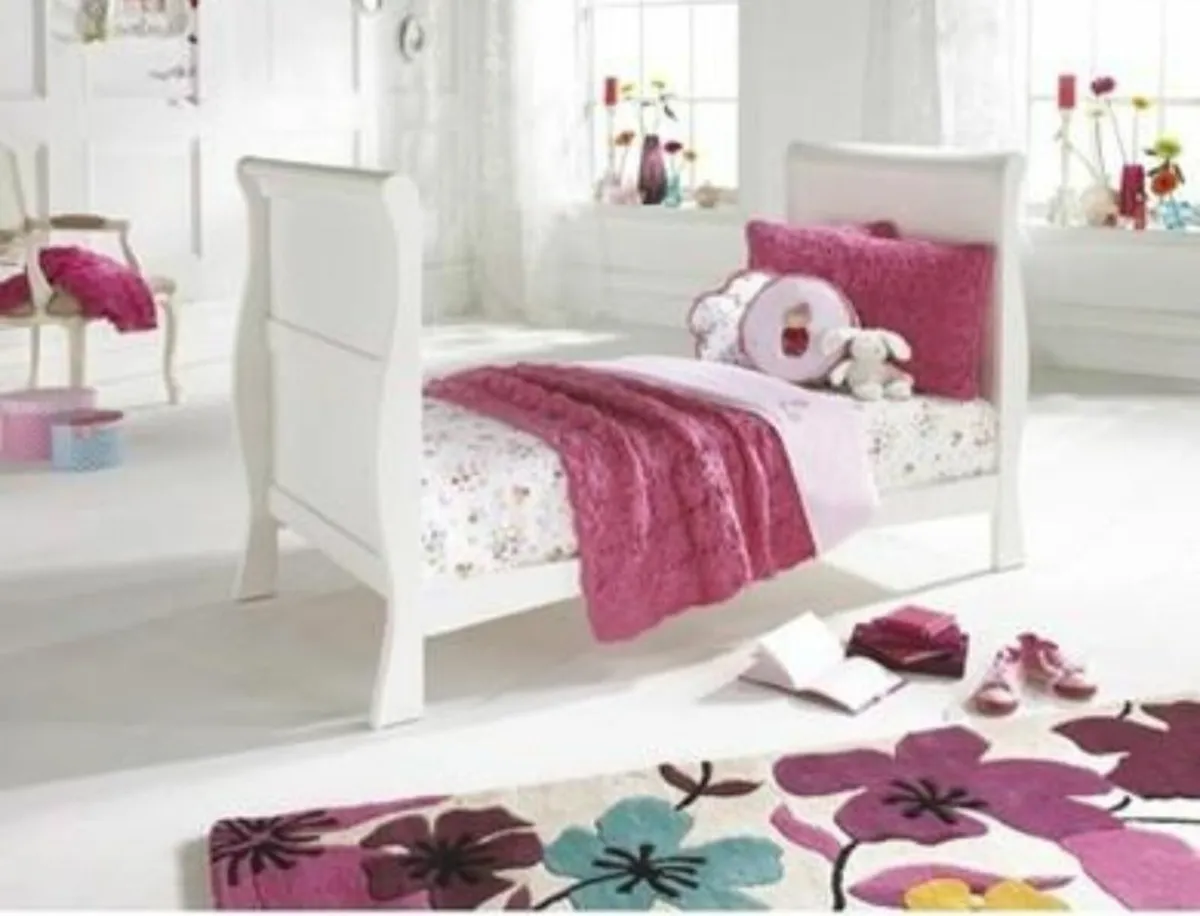 Sleigh cot bed - Image 4