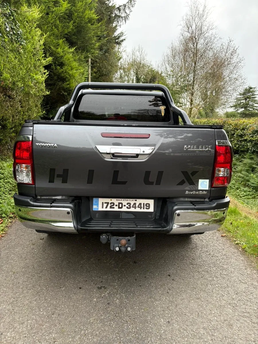 Toyota Hilux 2017 - Image 1