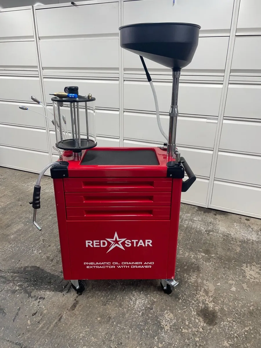 Mechanic for Small, Well organised Garage - Image 4
