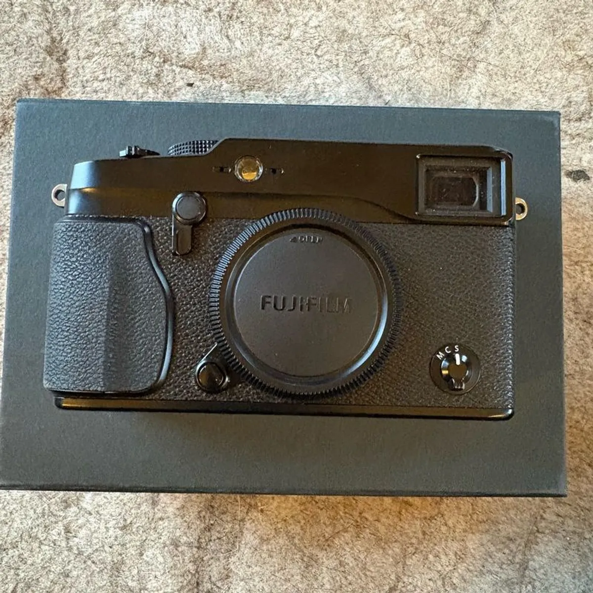 Fuji X-Pro 1 digital camera (as new) - Image 4
