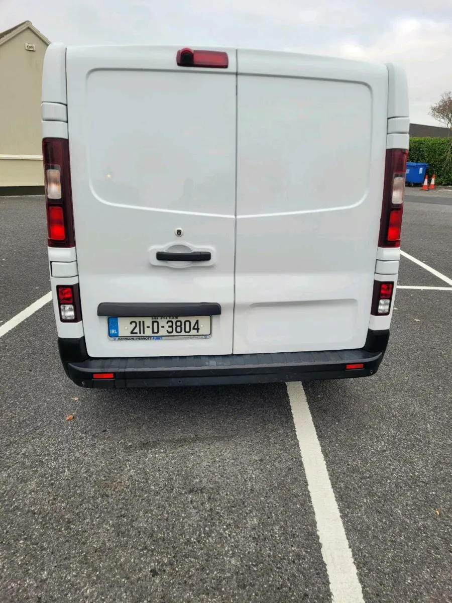 Renault trafic 2021    2.0 tdci - Image 4