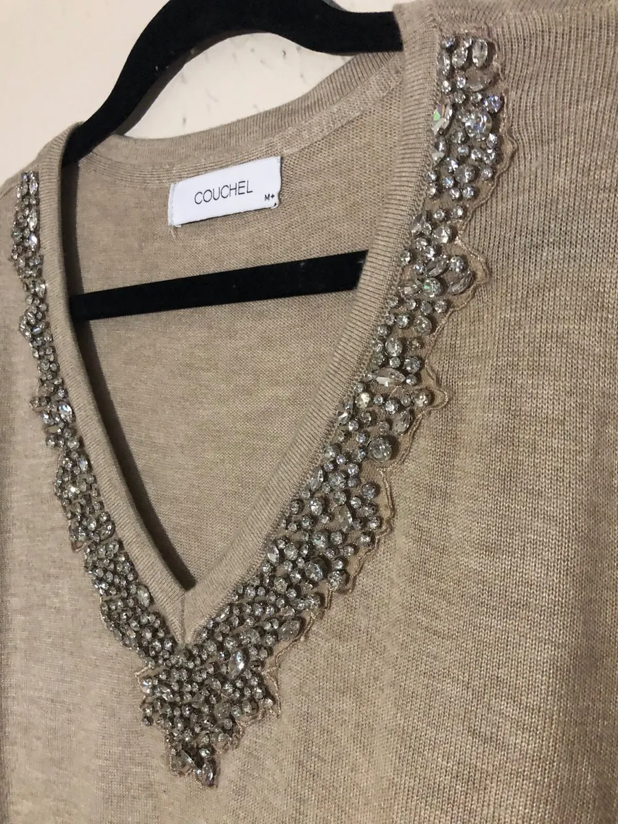 V neck Jumper with embellished neck line - Image 4