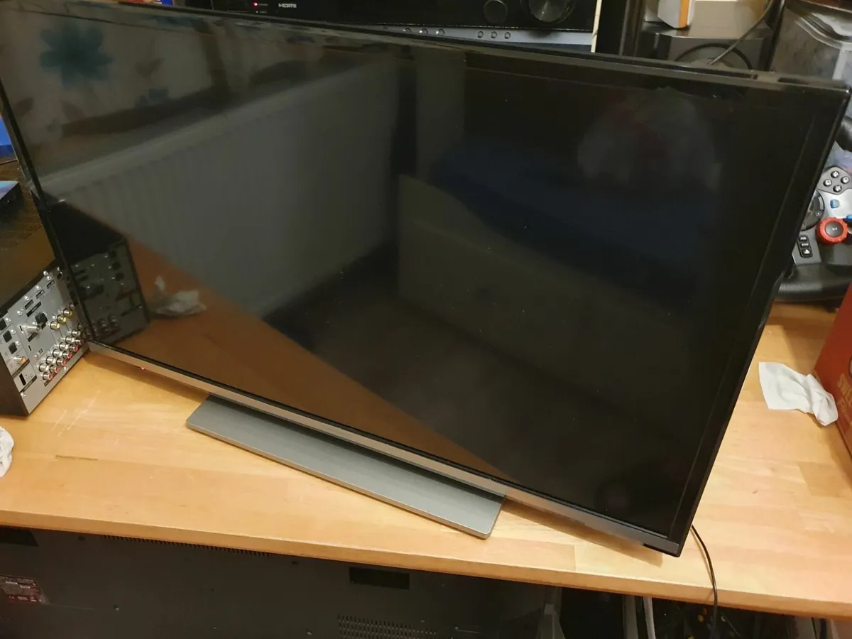 TV Smart Samsung 55 Bravia - Image 2