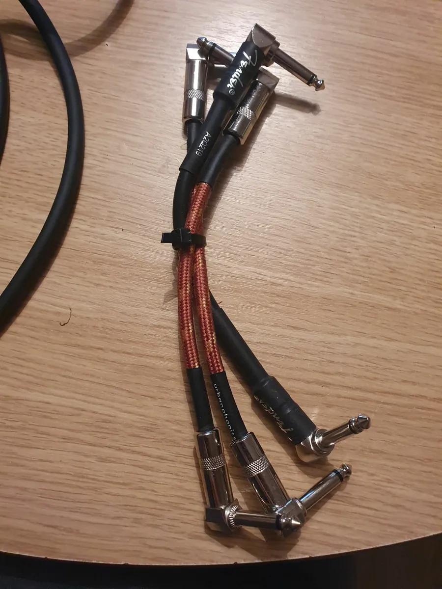 Guitar equipment - Image 4