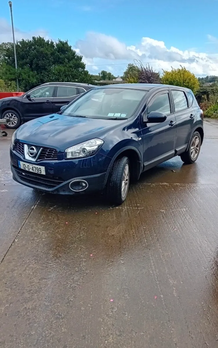 Nissan quashqi