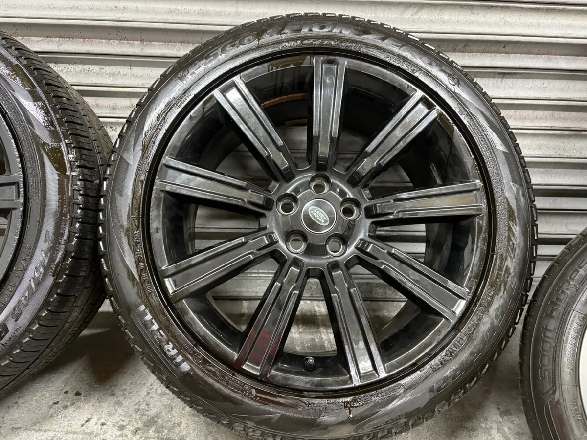 Range Rover Sport 21” Alloys - Image 3