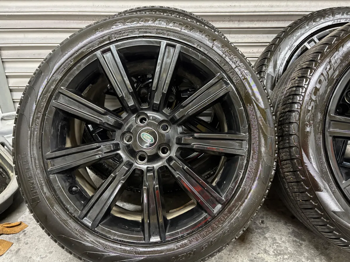 Range Rover Sport 21” Alloys - Image 4