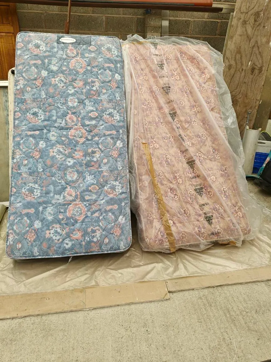 Mattress and bed frames - Image 1