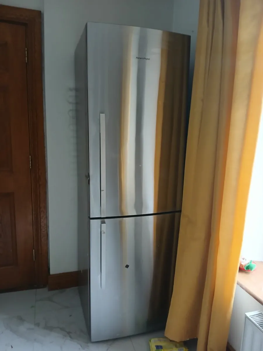 Fridge freezer - Image 1