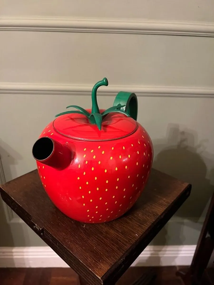 Strawberry Tea Pot - Image 2