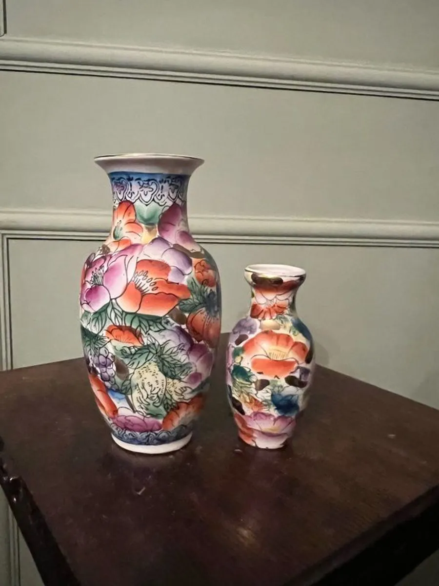 Vintage Chinese Vase's - Image 1