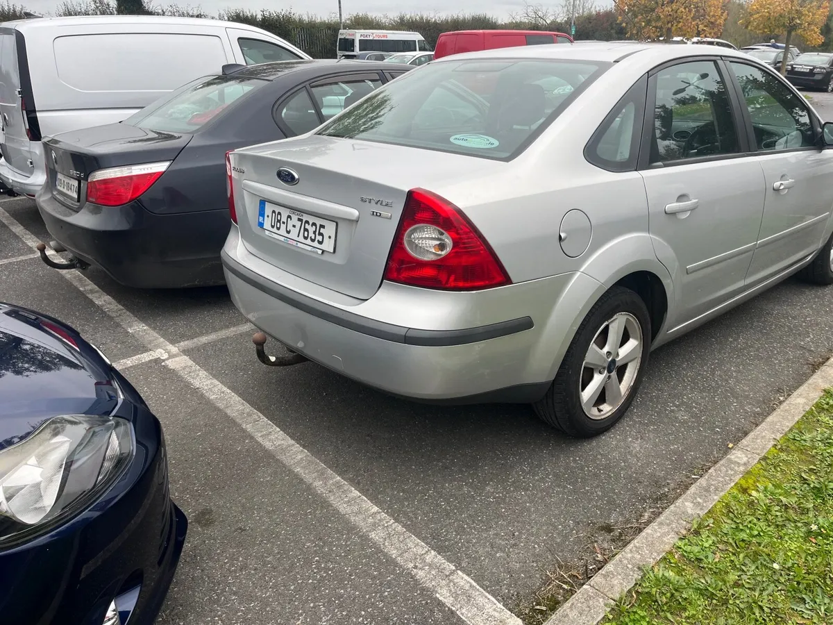 Ford Focus 2008 - Image 2