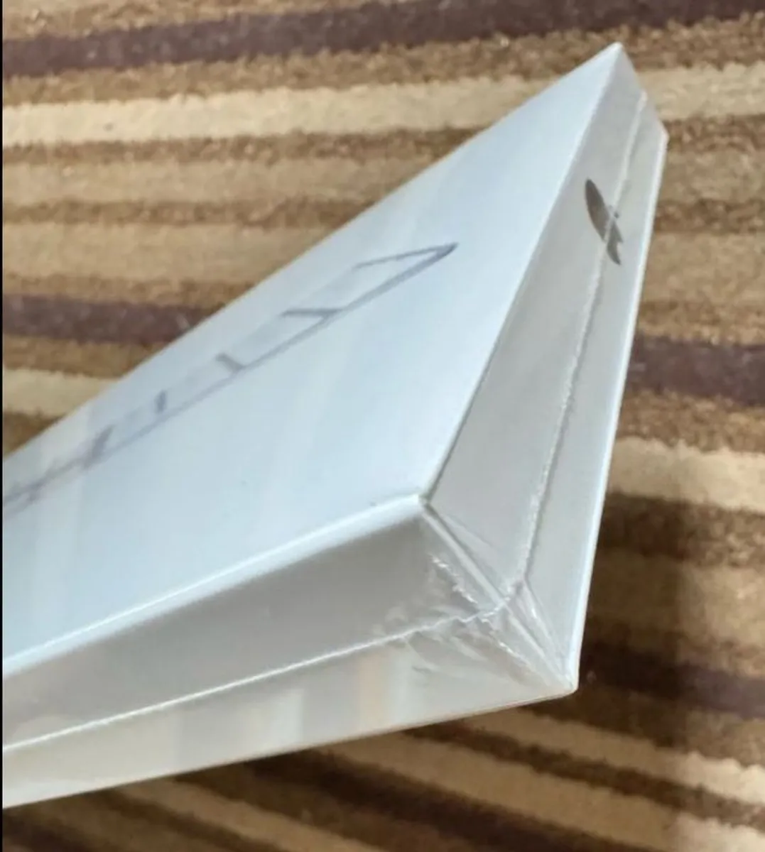 Genuine Apple Magic Keyboard with Numeric Keypad English, A1843 - Image 4