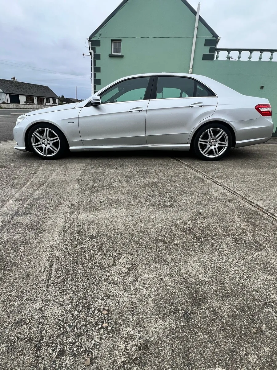 Mercedes e350 - Image 1