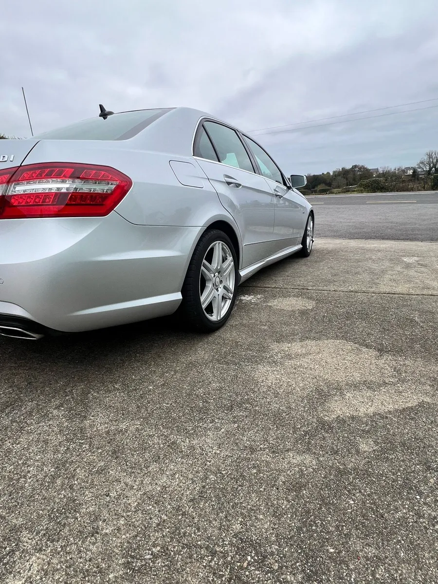 Mercedes e350 - Image 3