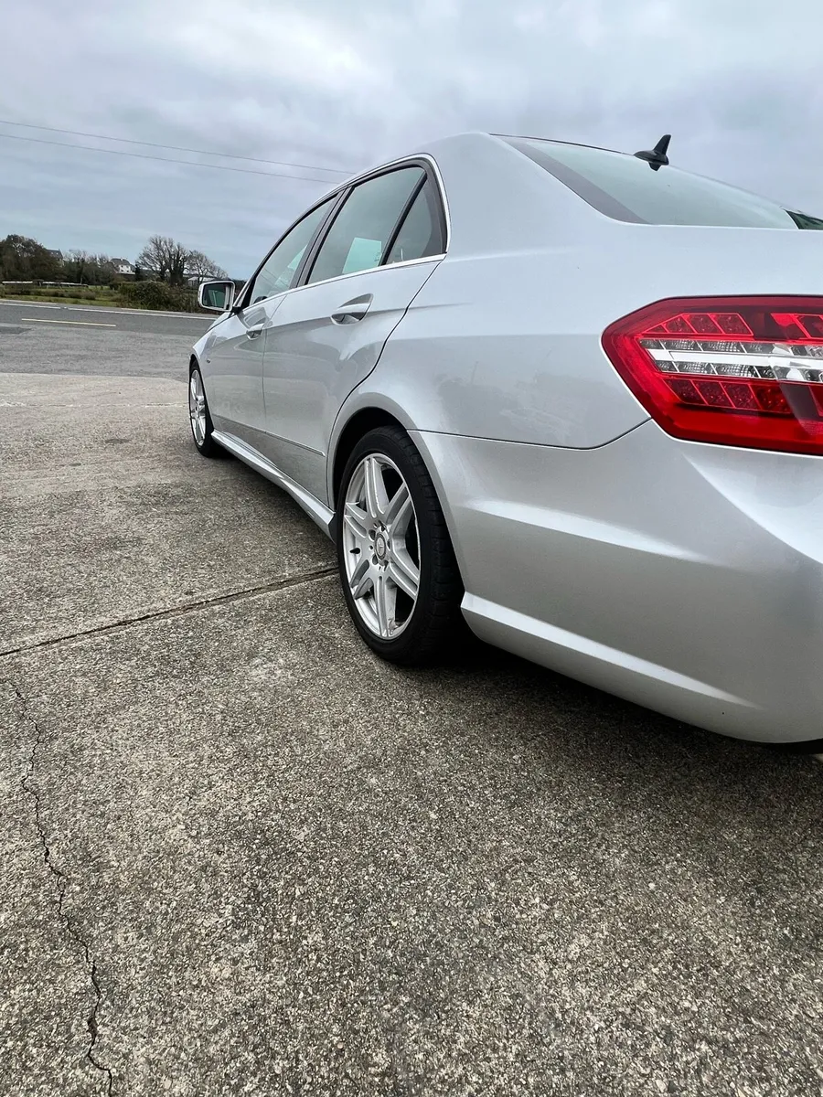 Mercedes e350 - Image 4