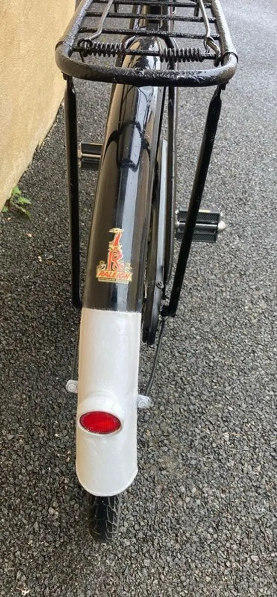 Mans Raleigh Bike, High Nelly type - Image 4