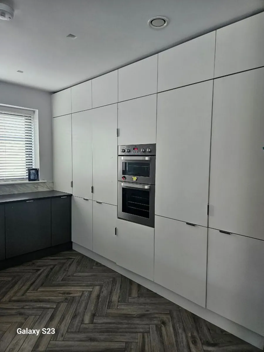 Kitchen units - Image 3