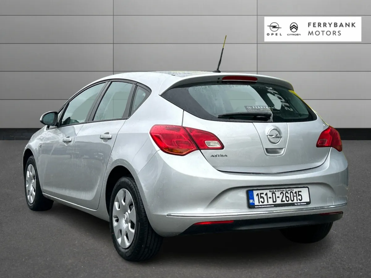 Opel Astra E 1.4 100PS 5DR - Image 4