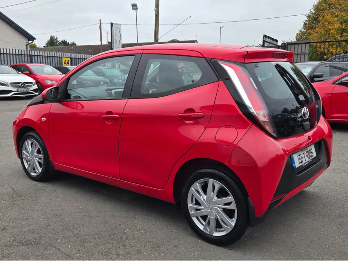 Toyota Aygo 1.0 5DR X-PLAY - Image 4