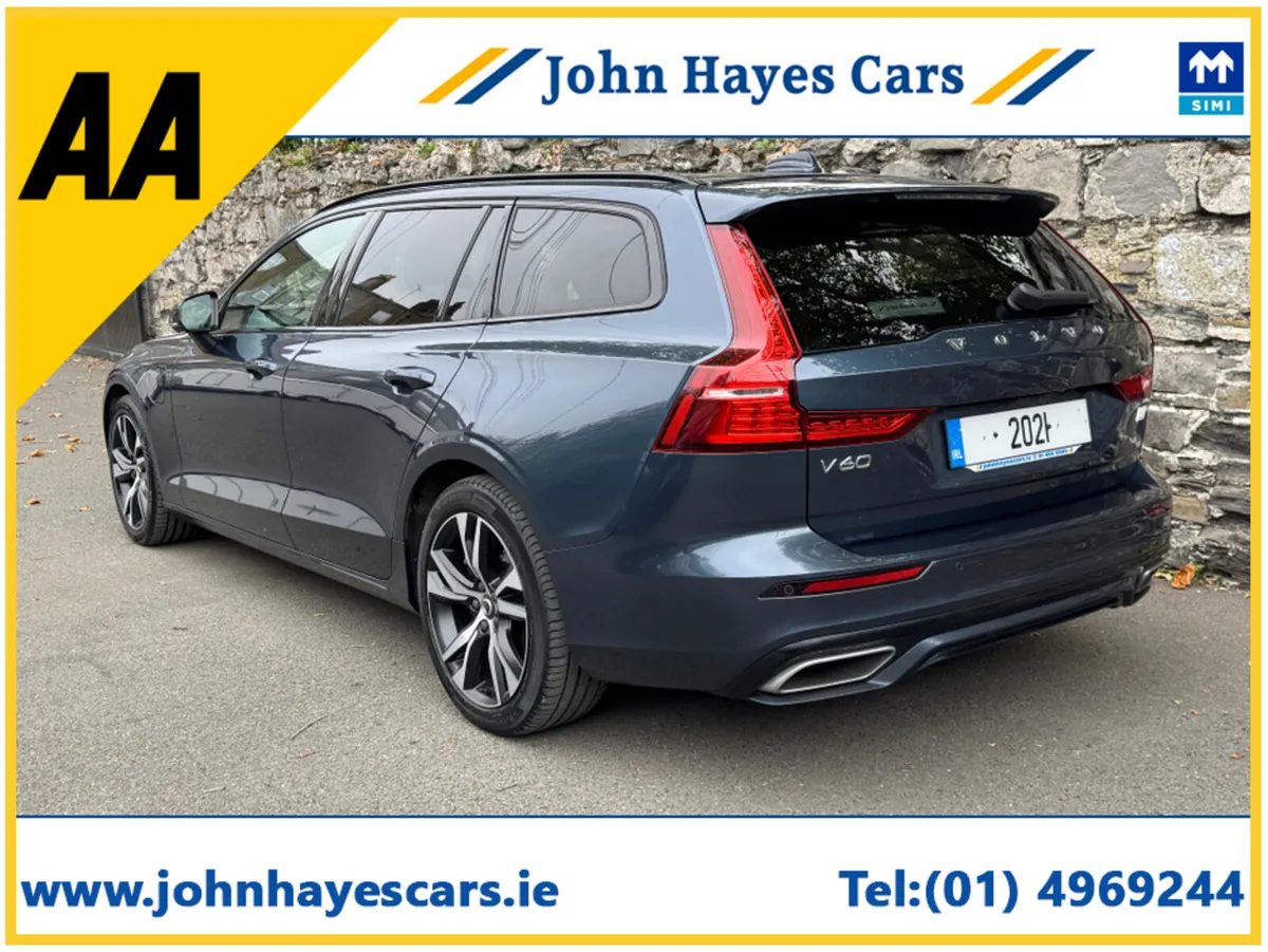 Volvo V60 R-DESIGN T6 RECHARGE 4WD//FULL SERVICE H - Image 2