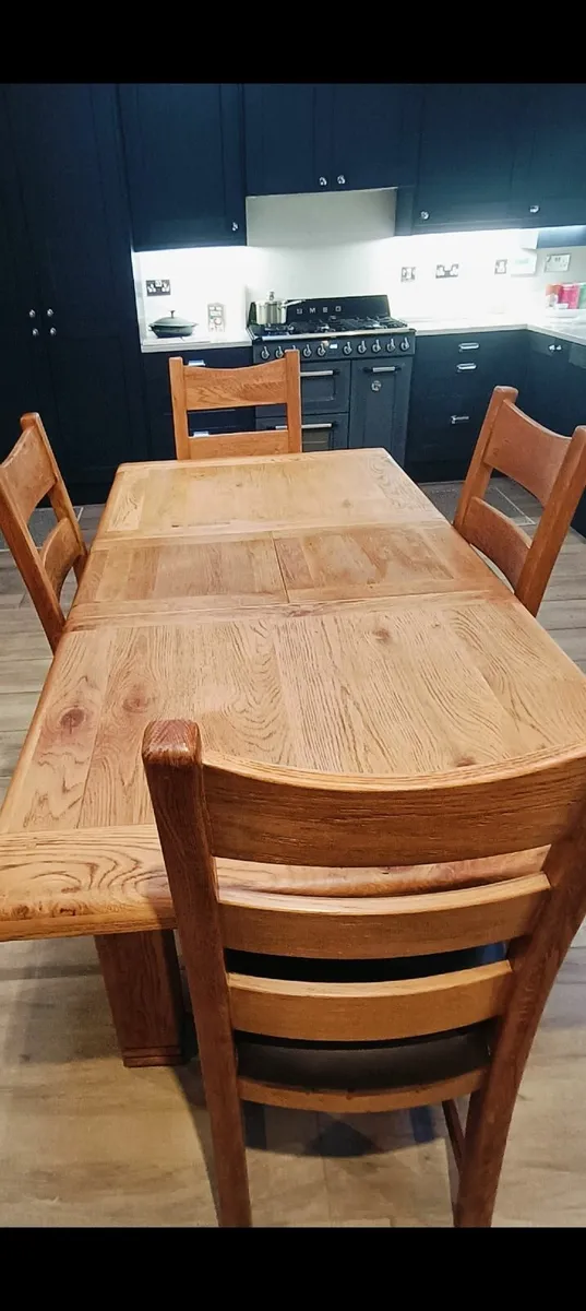 Dinning table - Image 2