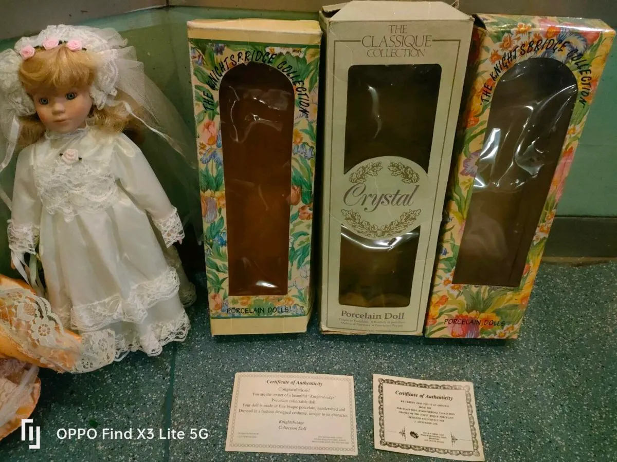 Porcelain doll - Image 2