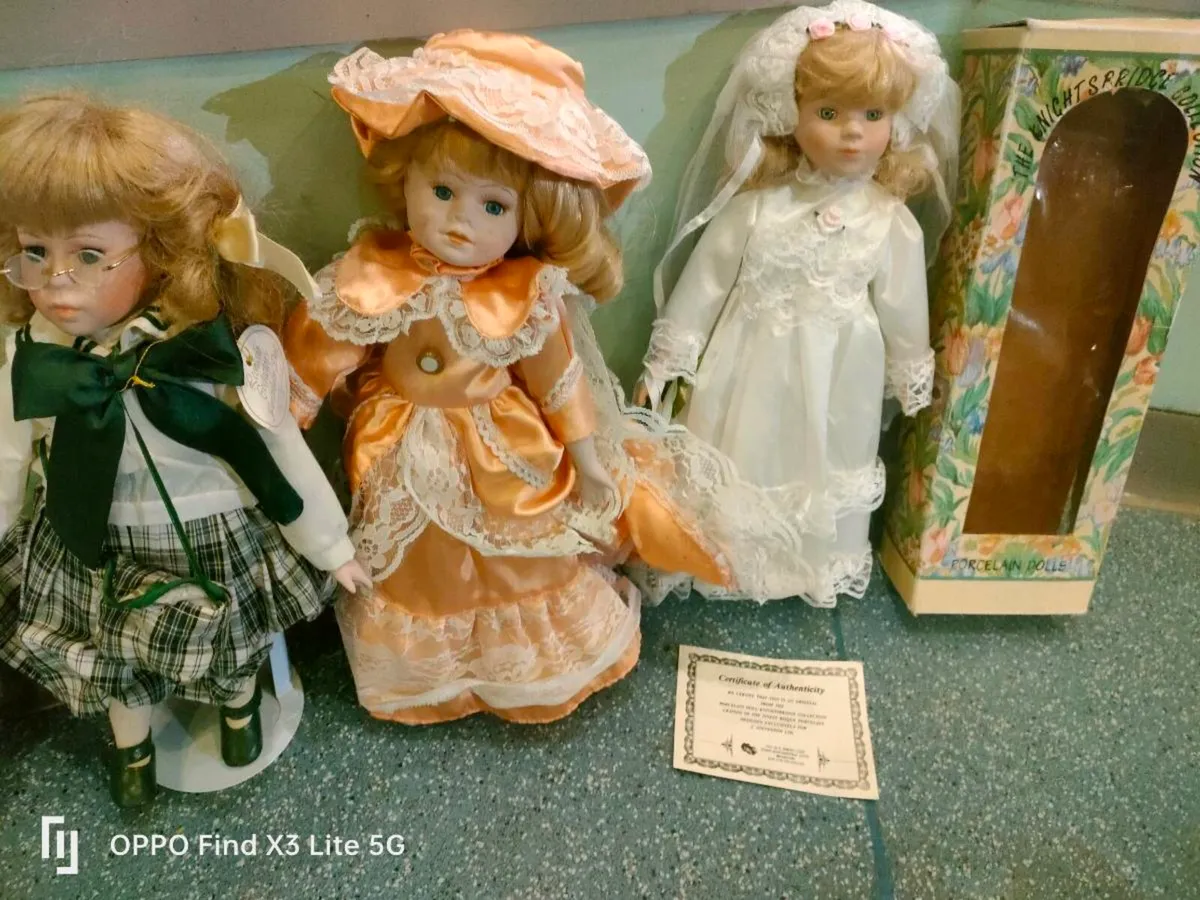 Porcelain doll - Image 4