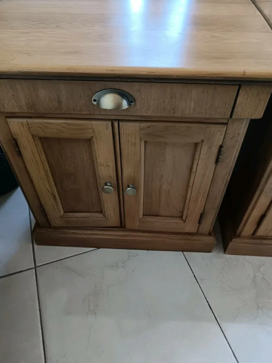 Bedside tables - Image 1