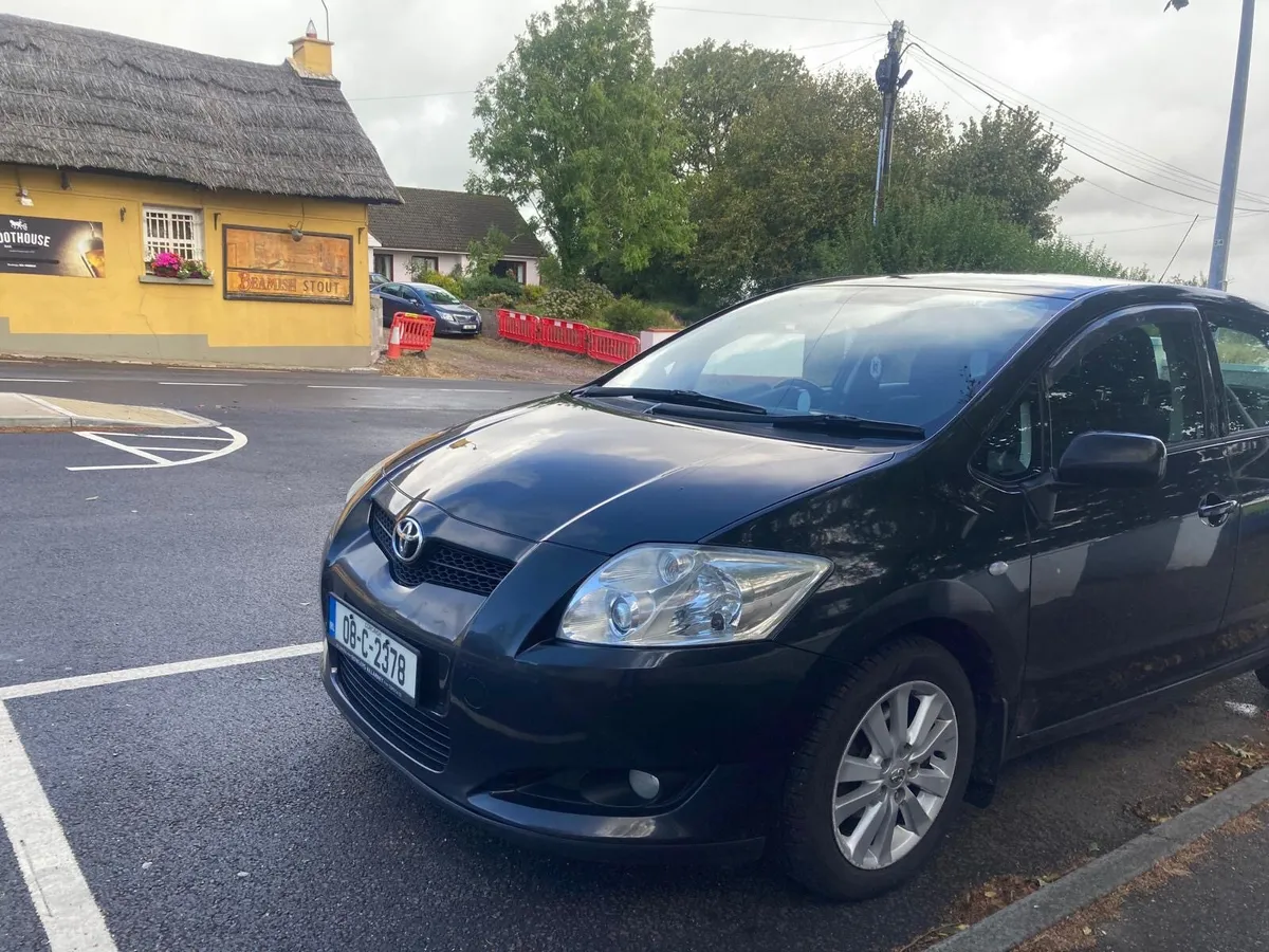 Toyota Auris 2008 - Image 2