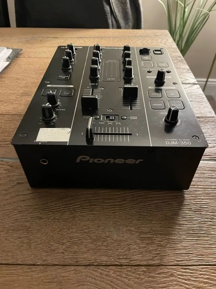 Pioneer DJM350 with usb live recorder - Image 2