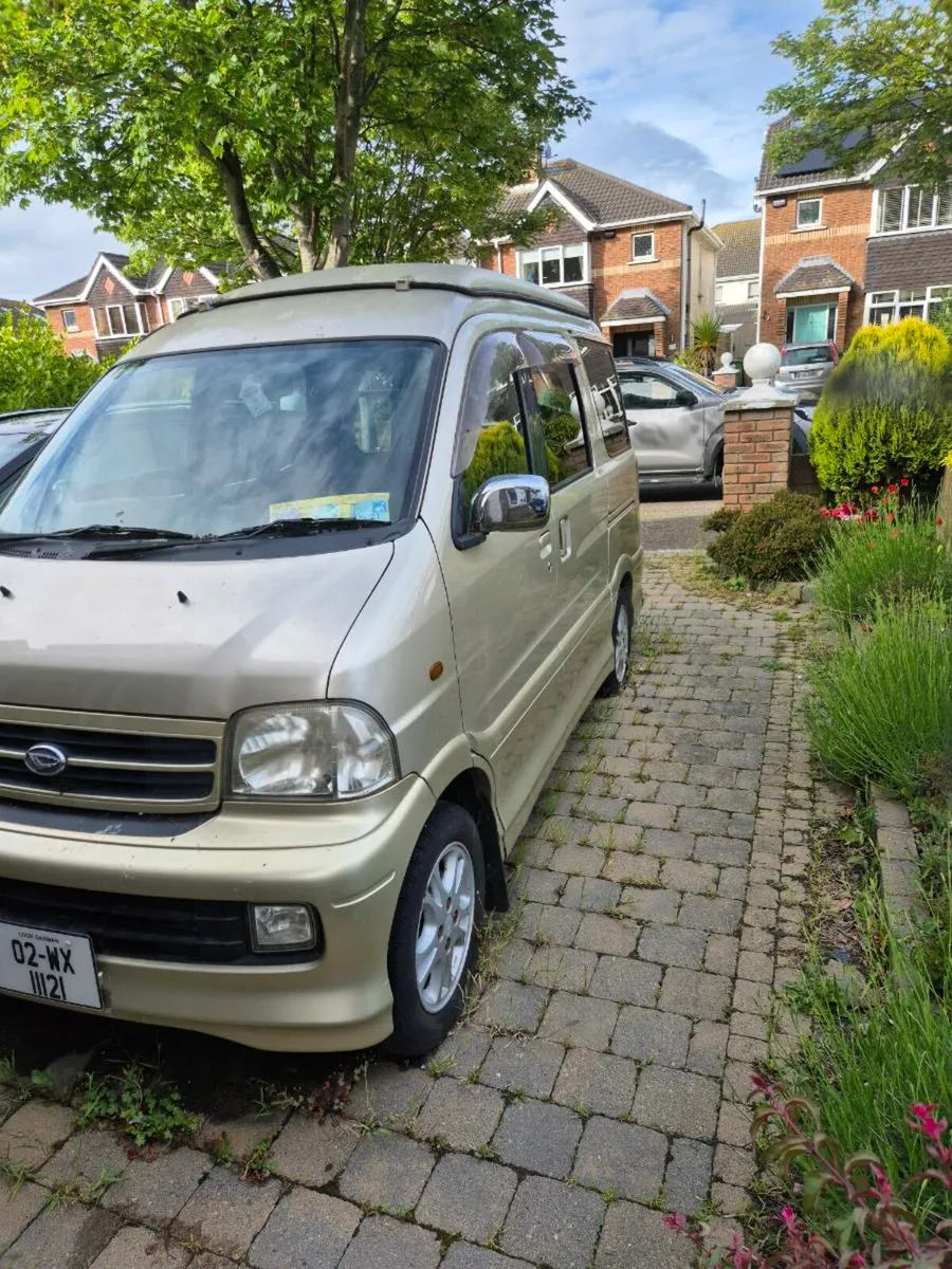Camper van - Image 1